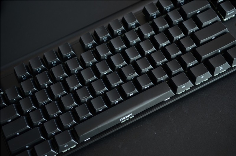 信仰加持RGB键鼠？cherry原厂光污染回头率百分百