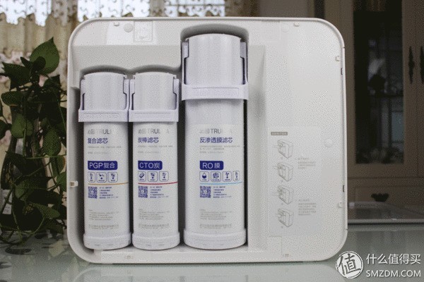 沁园小白鲸S400净水器开箱体验：美观实用的典范，创造极佳净水效果