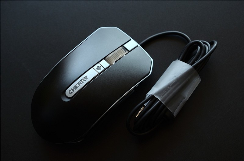 信仰加持RGB键鼠？cherry原厂光污染回头率百分百