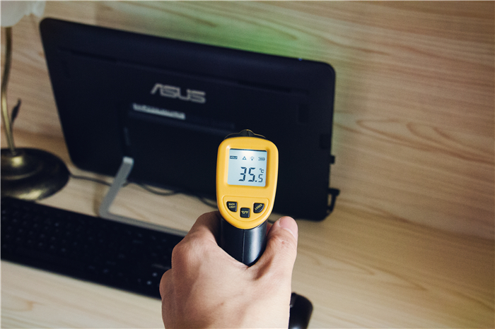 谈华硕ET2040如何击败笔记本空间优势及游戏性能体会