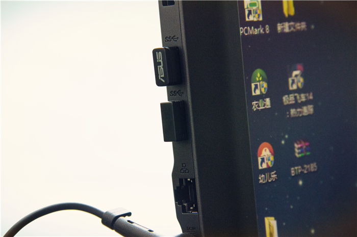 谈华硕ET2040如何击败笔记本空间优势及游戏性能体会