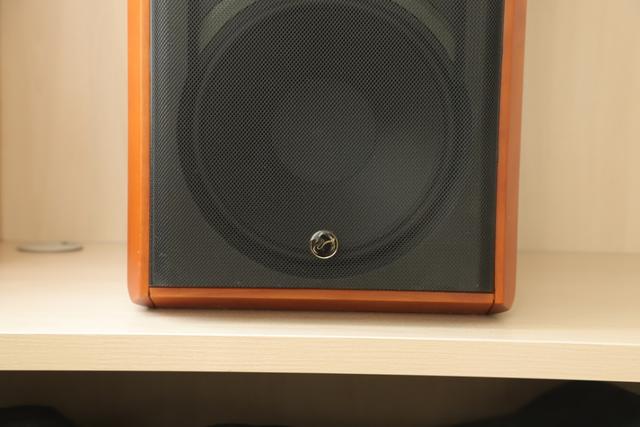 8英寸的低频怒吼！HiVi惠威M5A客厅音箱测评体验