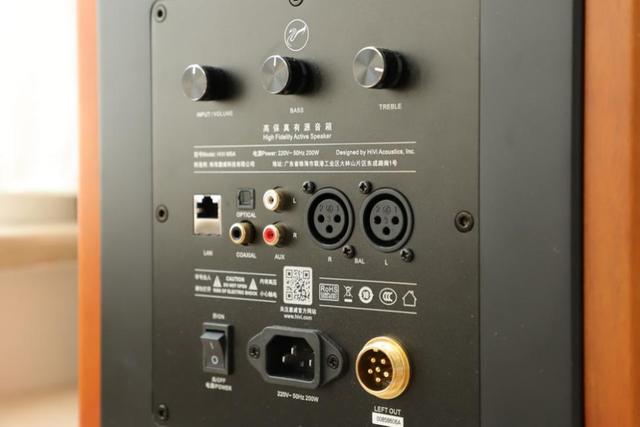 8英寸的低频怒吼！HiVi惠威M5A客厅音箱测评体验
