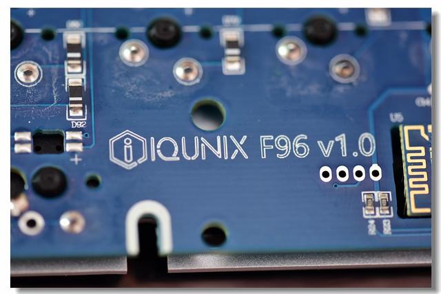 逼格满满—iQunix F96侧刻键盘之拆解评测