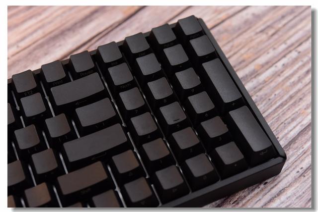 逼格满满—iQunix F96侧刻键盘之拆解评测