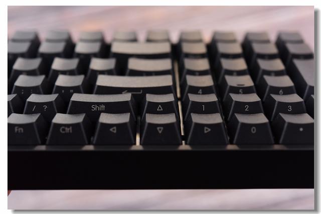 逼格满满—iQunix F96侧刻键盘之拆解评测