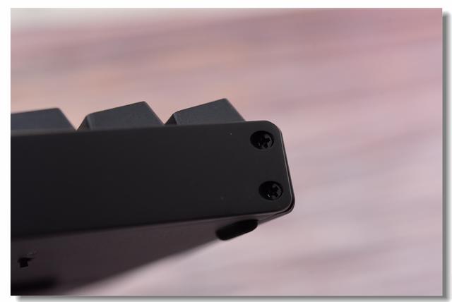 逼格满满—iQunix F96侧刻键盘之拆解评测