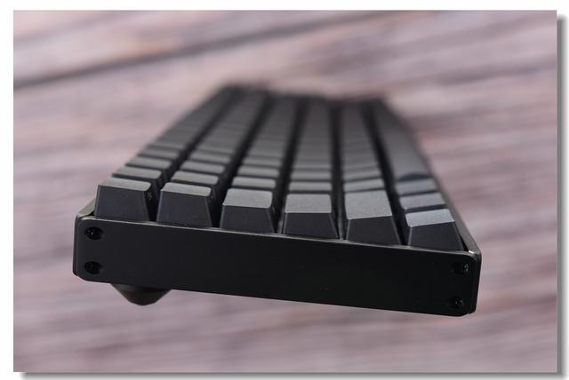 逼格满满—iQunix F96侧刻键盘之拆解评测