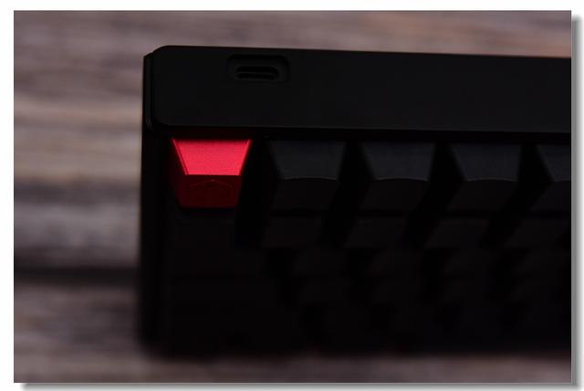 逼格满满—iQunix F96侧刻键盘之拆解评测