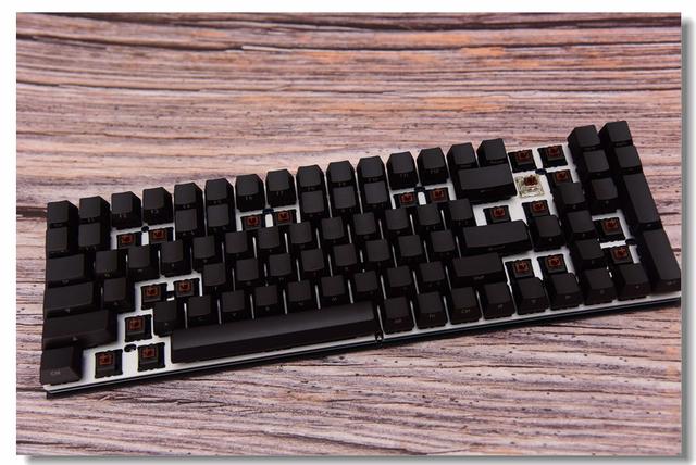 逼格满满—iQunix F96侧刻键盘之拆解评测