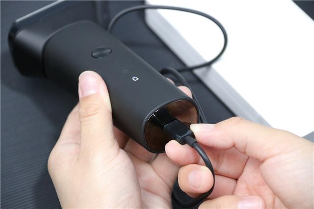 小米首款高端剃须刀！售价499元，功能完胜博朗飞利浦