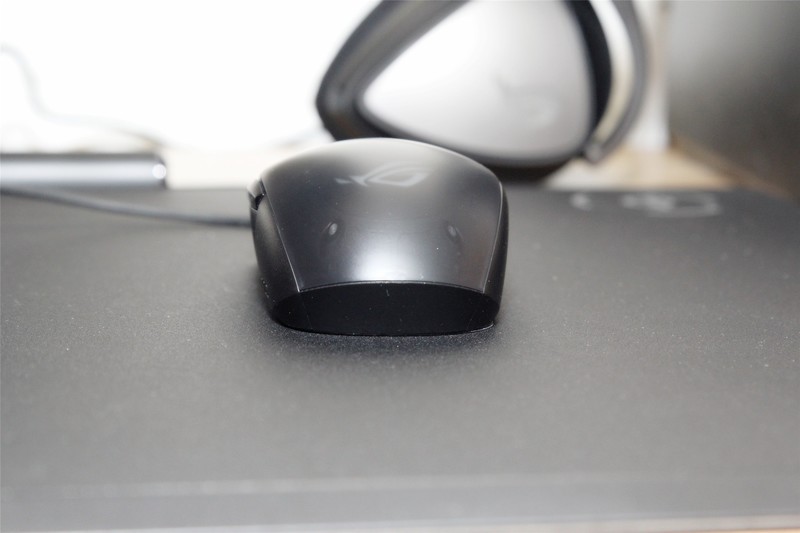 转轴机械按键玩COD16啥感觉？ROG IMPACT II首发拆解测评