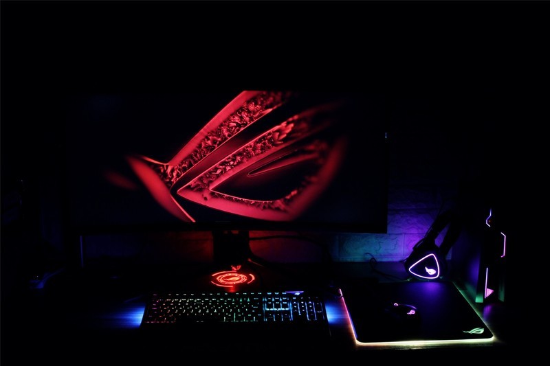 转轴机械按键玩COD16啥感觉？ROG IMPACT II首发拆解测评