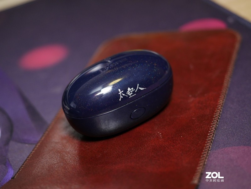 偶像就在耳边 1MORE 时尚豆太空人特别版评测