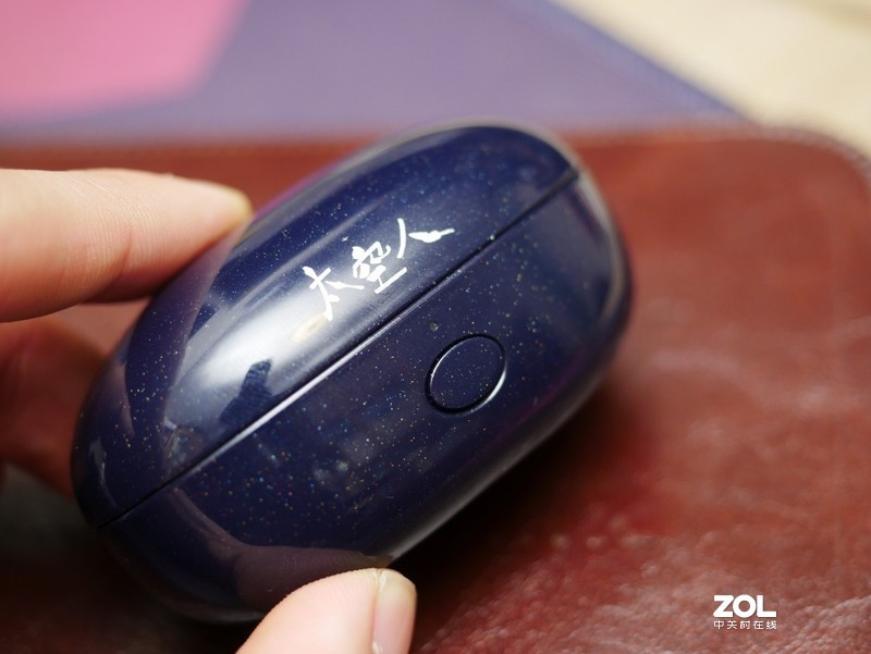 偶像就在耳边 1MORE 时尚豆太空人特别版评测