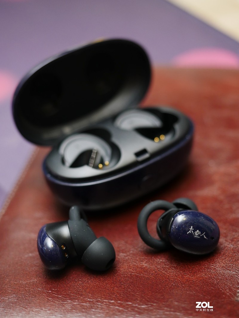 偶像就在耳边 1MORE 时尚豆太空人特别版评测