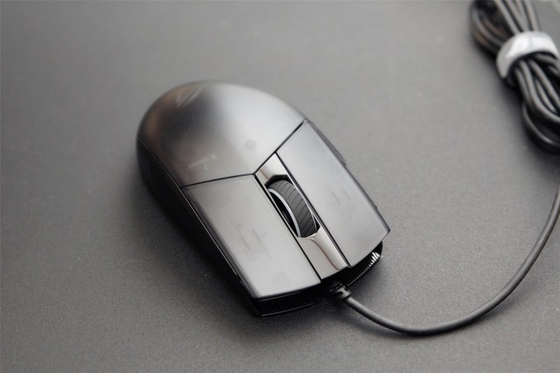 转轴机械按键玩COD16啥感觉？ROG IMPACT II首发拆解测评