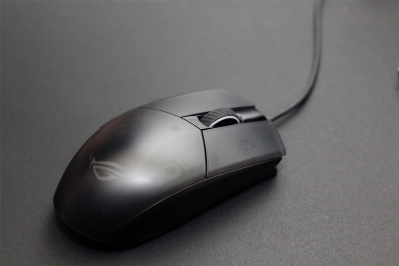 转轴机械按键玩COD16啥感觉？ROG IMPACT II首发拆解测评