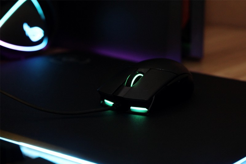 转轴机械按键玩COD16啥感觉？ROG IMPACT II首发拆解测评