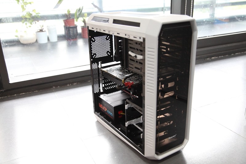 航嘉mvp 600 大战GTX980显卡，壕无压力，顺便分享装机跑分~