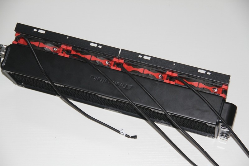 终极水冷装备，Tt Pacific RL480 超级冷排来袭