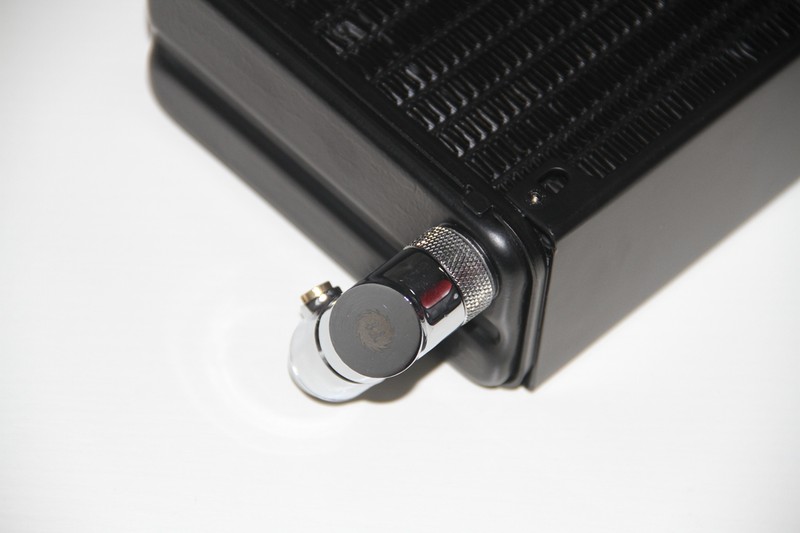 终极水冷装备，Tt Pacific RL480 超级冷排来袭