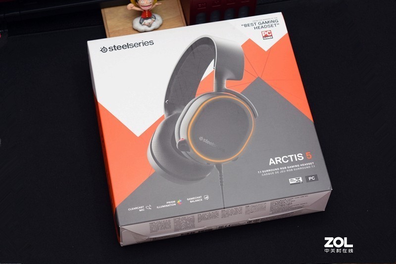 开黑队友话太多？赛睿这款带ChatMix功能的游戏耳机专治