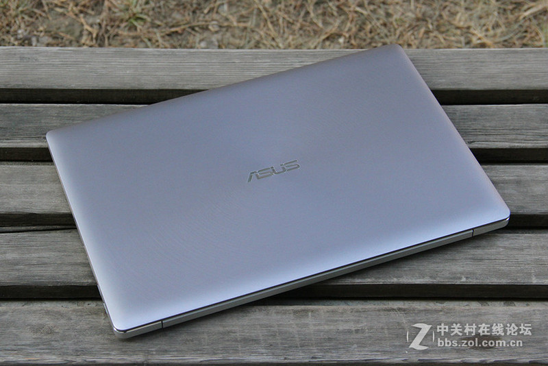 超高清的魅力 华硕UX501游戏本靓图赏