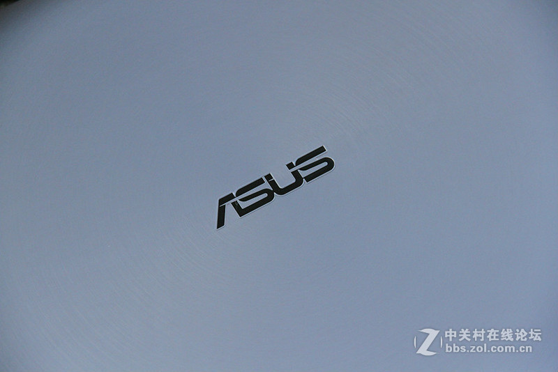 超高清的魅力 华硕UX501游戏本靓图赏