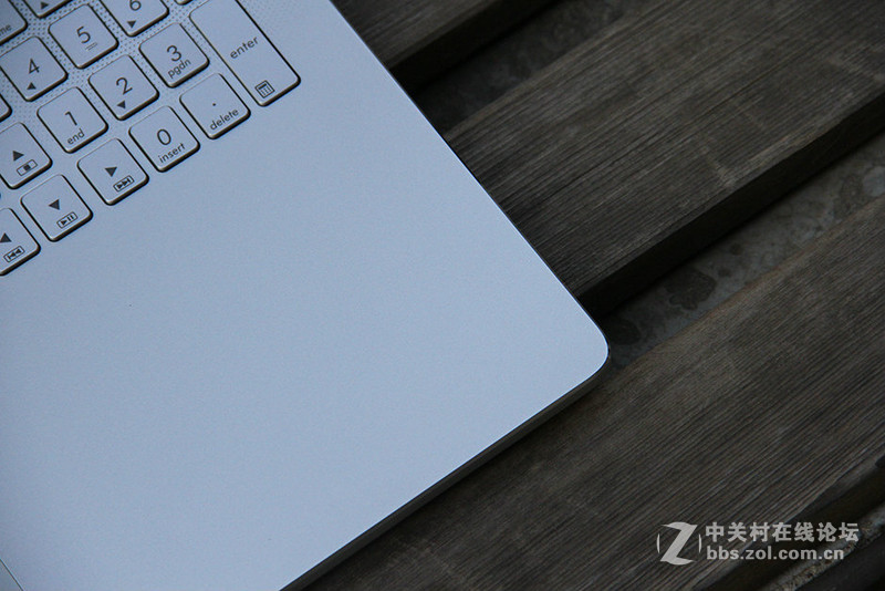 超高清的魅力 华硕UX501游戏本靓图赏