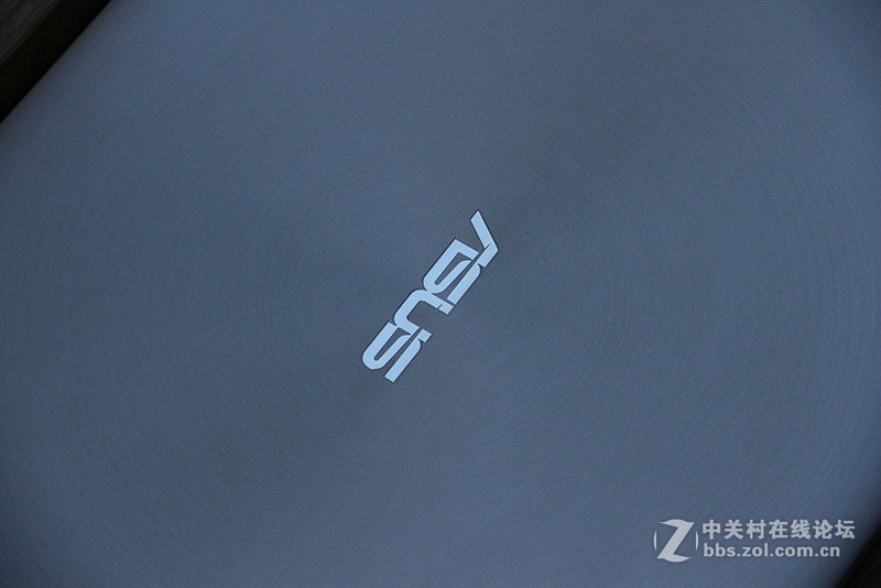 超高清的魅力 华硕UX501游戏本靓图赏