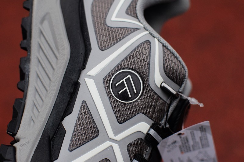 运动智芯 FREETIE 旋钮户外越野跑鞋