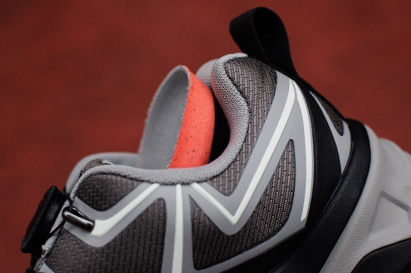 运动智芯 FREETIE 旋钮户外越野跑鞋