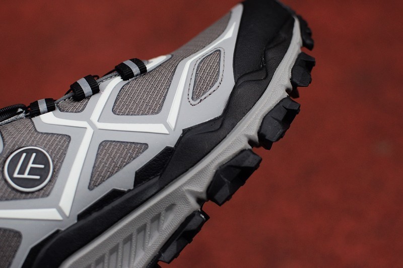 运动智芯 FREETIE 旋钮户外越野跑鞋