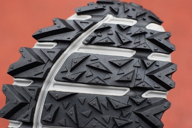 运动智芯 FREETIE 旋钮户外越野跑鞋