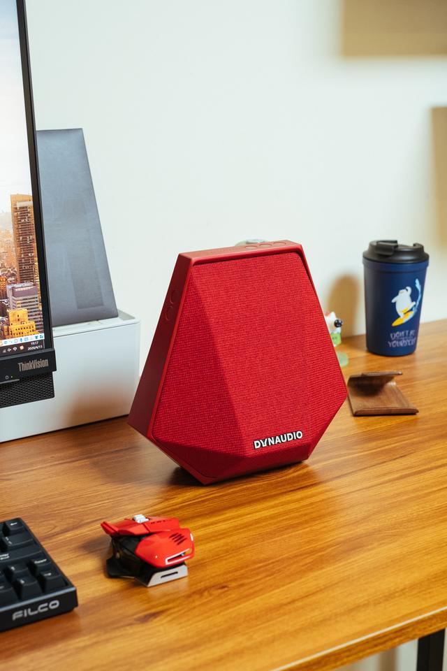 小身材有大内涵，宜静宜动的音乐精灵：丹拿蓝牙音箱 Music 1