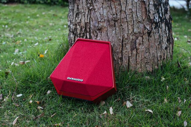 小身材有大内涵，宜静宜动的音乐精灵：丹拿蓝牙音箱 Music 1