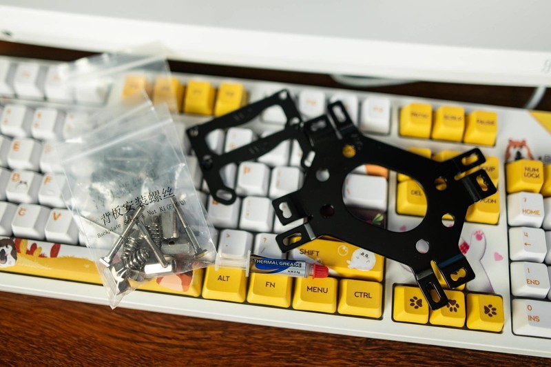 足够“冷静”的GI-CX360水冷散热器，给机箱的RGB增添一抹颜色