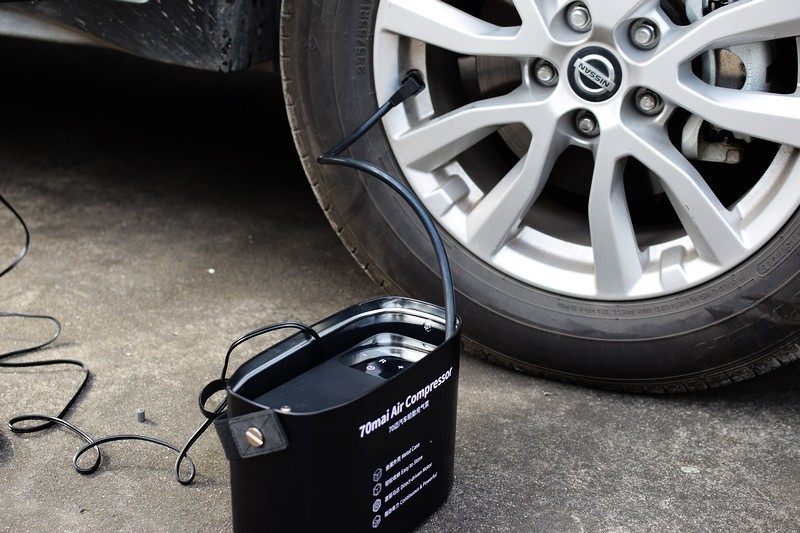 快捷方便 70迈汽车轮胎充气泵 体验