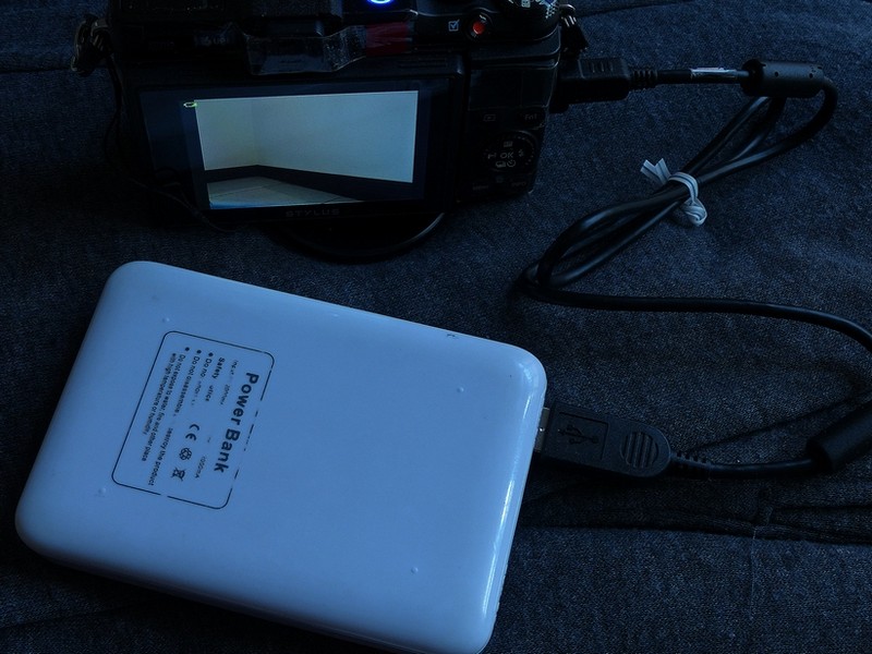 [不负责任] 让 XZ-2 单颗电池续航力, 爆长?!