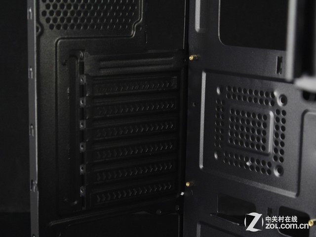 变形金刚3至尊版机箱评测