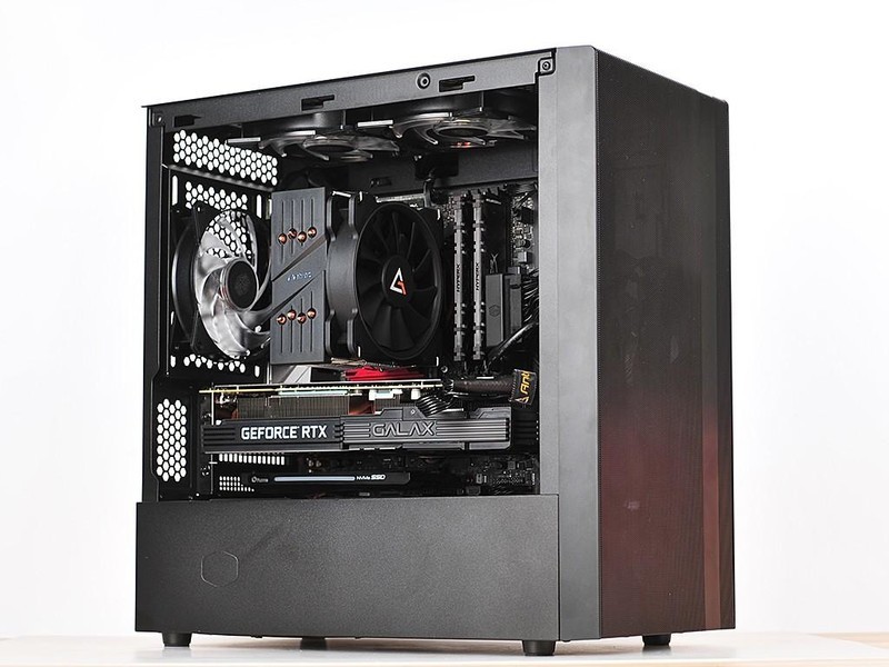 4k电视玩游戏爽不爽 篇一：B365主板的PCI-E通道知多少，NVMe SSD的福利到了？