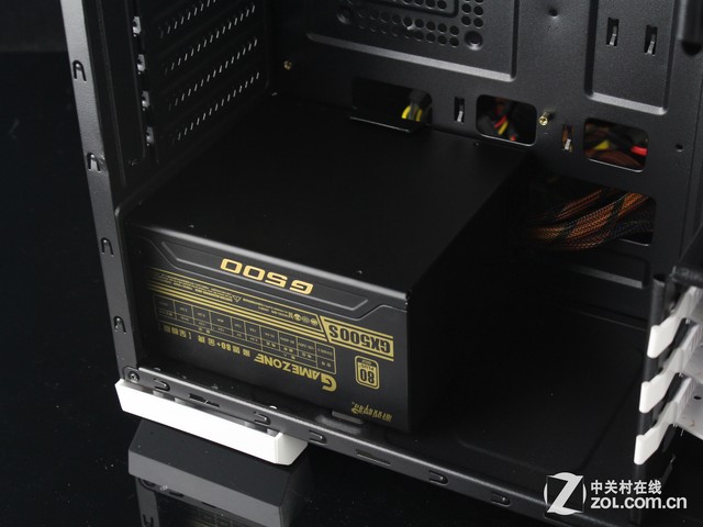 变形金刚3至尊版机箱评测