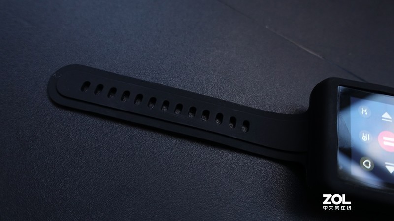 这是只“HiFi”手表——飞傲M5迷你播放器体验