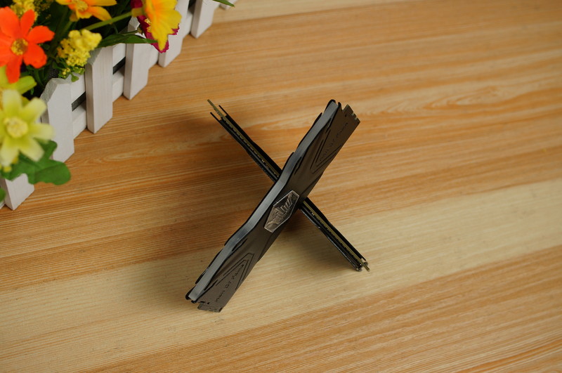 #名人堂积分争霸赛#晒之前刚买影驰HOF DDR3 4G*2内存套装