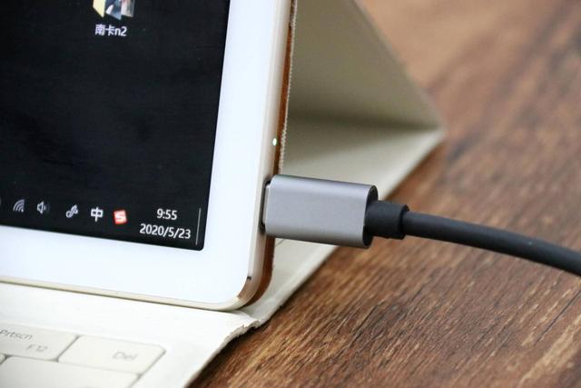 轻薄本的扩展神器，雷柏XD200 USB-C 扩展坞体验