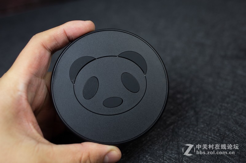 熊猫头作伴，快充不伤身，体验CHOETECH 苹果无线充电器