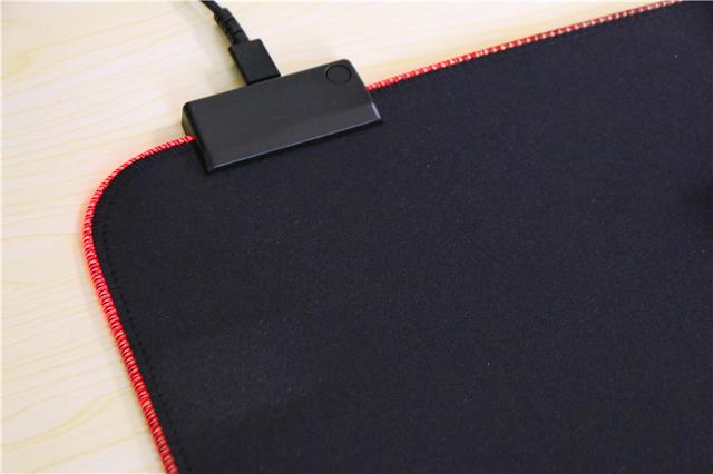 鼠标垫也玩RGB灯效，还能防泼溅，这款酷冷MP750让我长见识