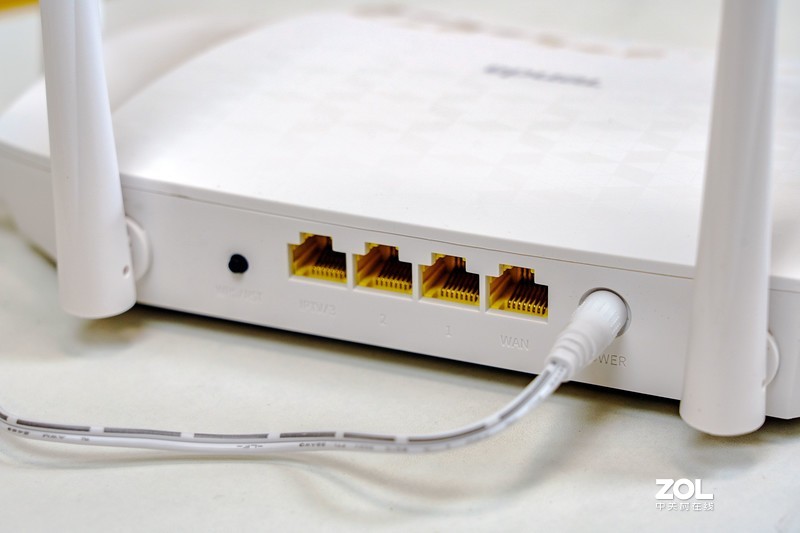 比1900更快的是AC2100，双频带你飞