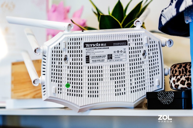 比1900更快的是AC2100，双频带你飞